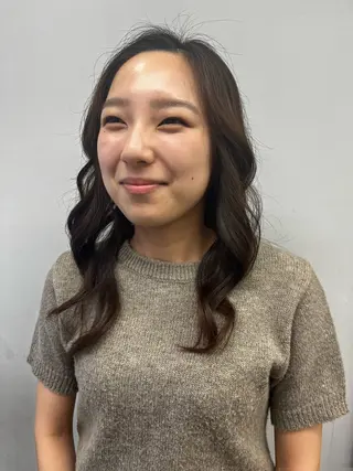 ロング Crescere所属・小島 凜のヘアスタイル