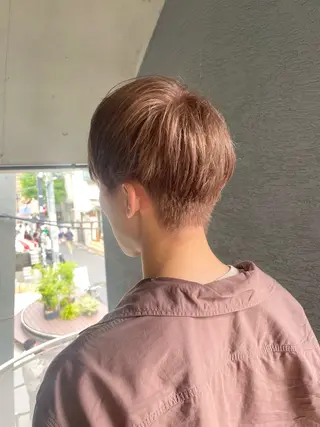 カラー ミルクティーベージュ ブリーチ🖤サヤカのヘアスタイル