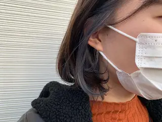 カラー コヤマ ナミのヘアスタイル