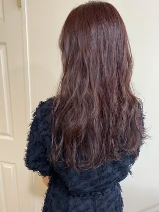 ロング カラー MIOベージュカラー 柔らかいカラーのヘアスタイル