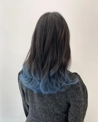 ミディアム 公式 Ease by amble luxeのヘアスタイル