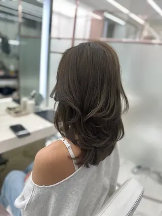 セミロング COA銀座所属・COA🎀オギユリ /透明感カラー🫧のヘアスタイル