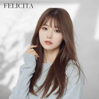 セミロング カラーリスト 🌈須田 純子のヘアスタイル