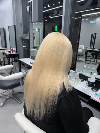 ロング カラー ハイトーンカラー🐬 えりかのヘアスタイル