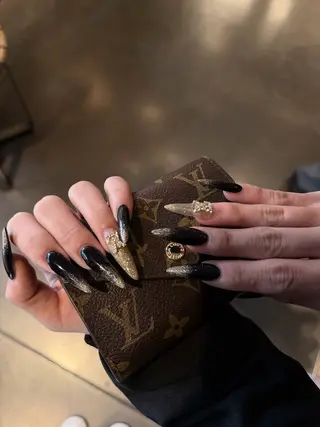 ネイル Beauty Salon STYLE 三宮店所属・OHNO SENAのネイルデザイン