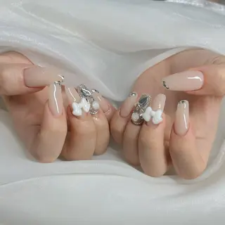 ネイル CeCe Garden所属・CeCeGarden ✨️キラキラワンホンのネイルデザイン