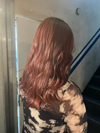 ロング カラー 艶髪/ハイトーン/ ヘアセット/モエノのヘアスタイル