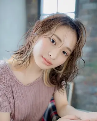 ミディアム カラー パーマ 松島祐介【店長／ トップディレクター】のヘアスタイル