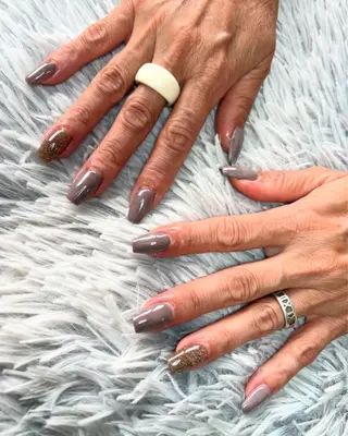 ネイル シェヌネイル JURAのネイルデザイン