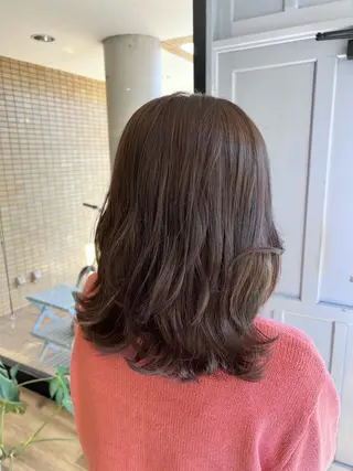 ロング カラー ツキダテ ユイのヘアスタイル