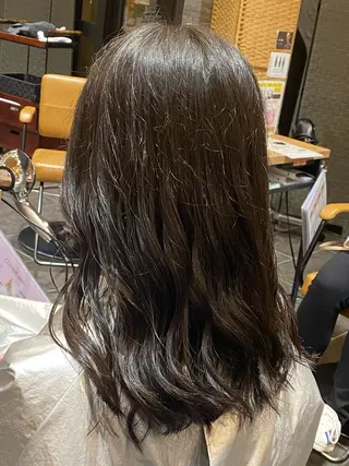 ロング 尾崎 優也のヘアスタイル