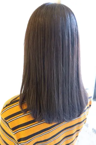 ミディアム カラー Fuuu《フゥ》所属・シノザキ シンゴのヘアスタイル