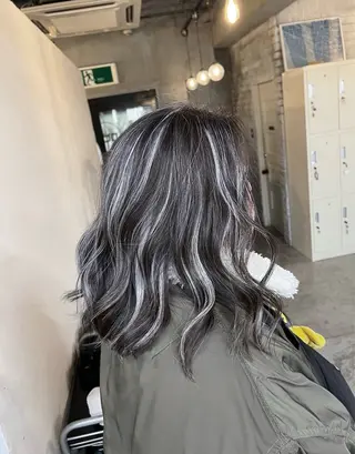 ミディアム カラー ROBIN所属・指名数No.1 /NAOYAのヘアスタイル