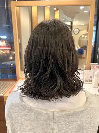 ミディアム パーマ しょうへいの店 今朝白店所属・小島 七海のヘアスタイル