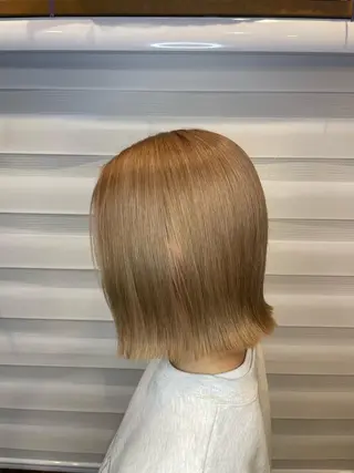 ミディアム カラー デザインカラー🏝️ 須賀汐音のヘアスタイル