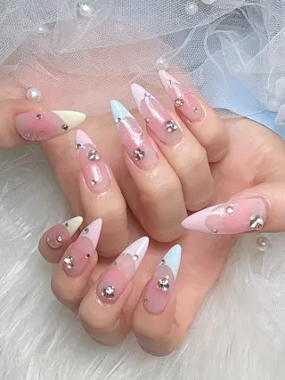 ネイル 💅ネイルハウス🏡 🎀TOMO🎀のネイルデザイン