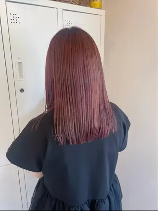 ミディアム カラー 淺井 捺央のヘアスタイル