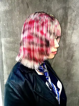 ミディアム カラー デザインカラー⭐︎★ 🐆hyo🐆のヘアスタイル