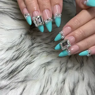 ネイル la vie  Luire所属・la vie Luire ｱｽｶのネイルデザイン