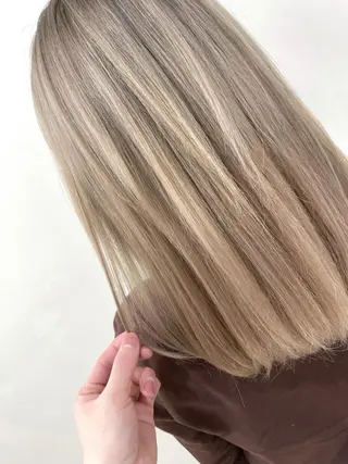 ミディアム カラー 髪質改善/韓国ヘア レイヤー/新宿/ロミのヘアスタイル