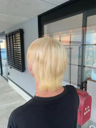 カラー メンズ 林 菜穂実のヘアスタイル