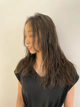 ロング パーマ 斉藤 瑞恵のヘアスタイル