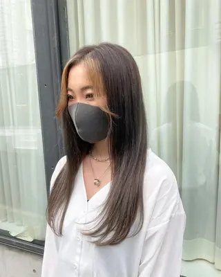 ロング カラー ヘアアレンジ Zina渋谷エリア マネージャShionのヘアスタイル