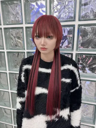 ロング 三尾 樺緒のヘアスタイル