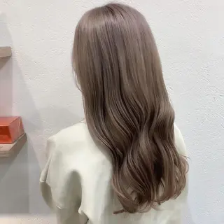 セミロング ブリーチなしカラー/ 顔周りレイヤーカットのヘアスタイル