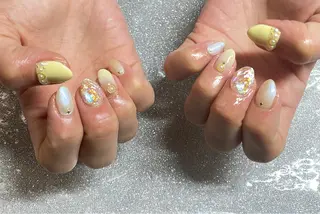 ネイル VIERU 🌈🎀💖のネイルデザイン