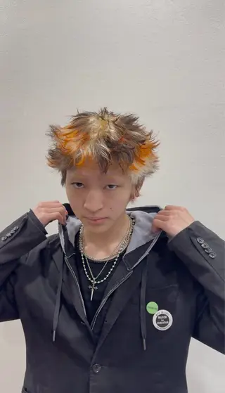 ショート カラー メンズ 松田 慧児のヘアスタイル