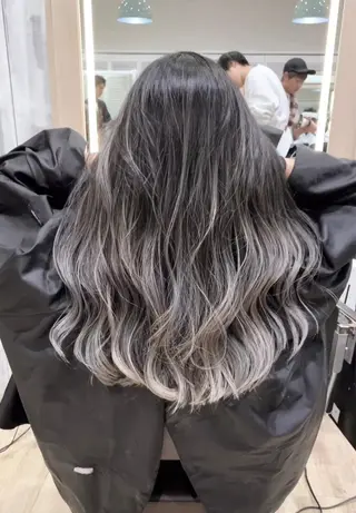 ロング カラー LUSTRE クロサワのヘアスタイル