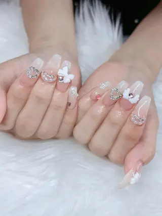 ネイル Mai 🪽🩵のネイルデザイン