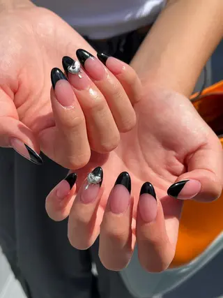 ネイル 🤎Two ERI🤎のネイルデザイン