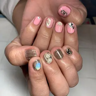 ネイル repos~ルポ~所属・里見 麗のネイルデザイン