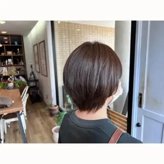 ショート カラー ツキダテ ユイのヘアスタイル
