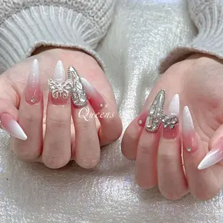 ネイル Queens ゲンのネイルデザイン