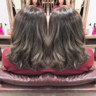 ミディアム セミロング カラー レイヤーカット匠 イソザキノリユキのヘアスタイル