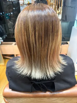 ミディアム 三牧 烈々のヘアスタイル