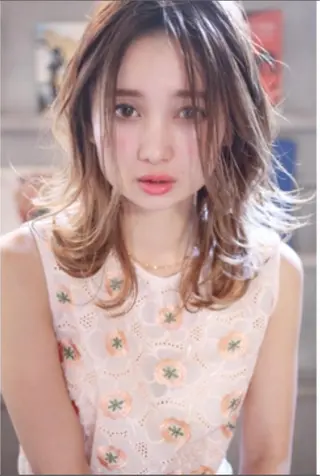 ミディアム カラー パーマ RUKA 美容院×ネイリストのヘアスタイル