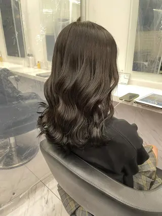 セミロング カラー パーマ ヘアアレンジ メンズ キッズ ネイル マツエク・マツパ 🦋透明感グレージュ /韓国レイヤー🦋のヘアスタイル