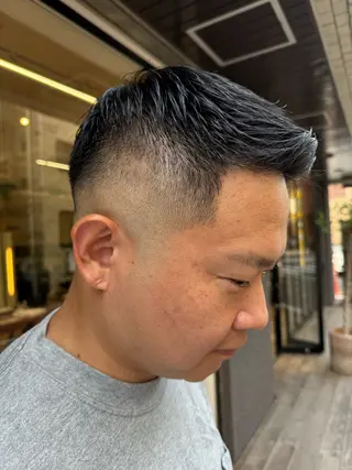 ショート メンズ スキンフェード/パー マ/須田陸斗のヘアスタイル