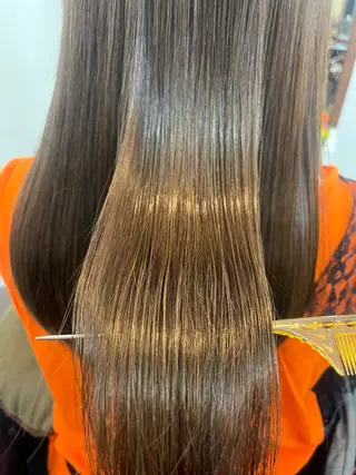 ロング カラー Celeste  心斎橋所属・吉田 小百合のヘアスタイル