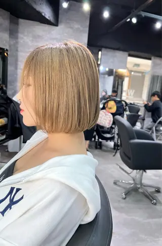 ショート RAISE by_WHITEのヘアスタイル