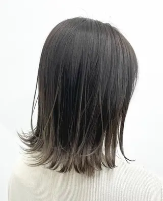 ミディアム カラー ヘアアレンジ 🦄インナーカラー 🦄貫井彩花のヘアスタイル