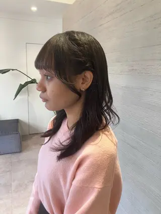 ミディアム サキ🤍ハイトーン 🩰くびれ巻きヘアのヘアスタイル