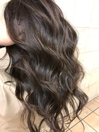 ロング カラー 菅村 勇亮のヘアスタイル