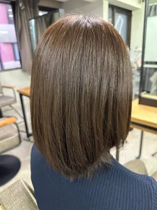 ショート カラー ひろせ ちかなのヘアスタイル