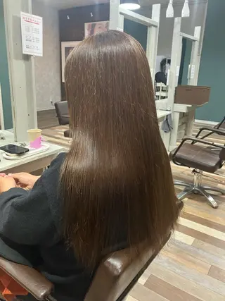 ロング カラー 坂本 明子のヘアスタイル