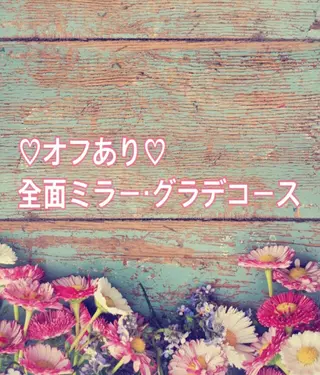 ネイル 岡本 友恵のネイルデザイン